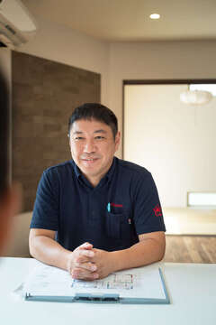 営業 秋山大輔