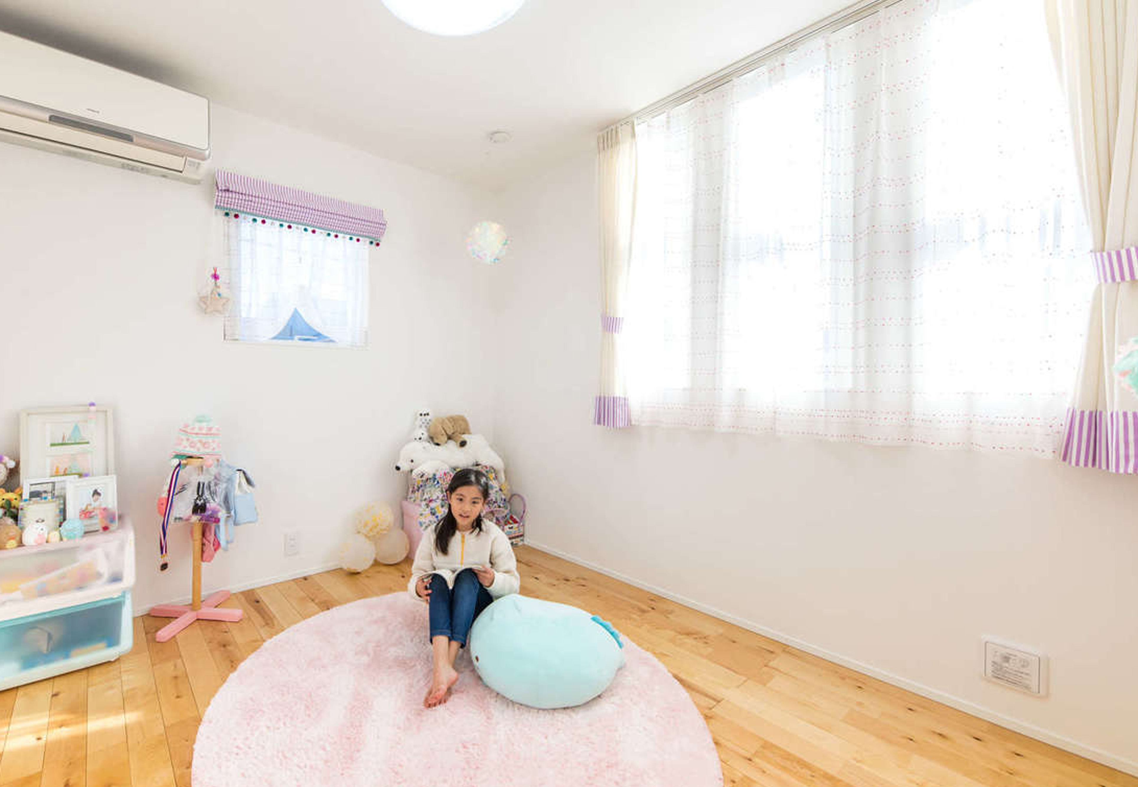 DAIBA HOME【子育て】娘さんが他の人を入れないというほどお気に入りの子ども部屋。カーテンは『ダイバホーム』提携のショップが生地を組み合わせて作ってくれた