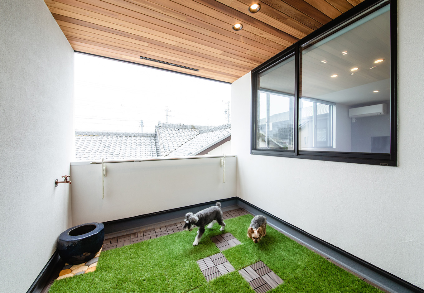 ハウスコネクト【デザイン住宅、収納力、間取り】2階のインナーテラスは、BBQをしたり、コーヒーを飲みながらボーっと空を眺めたり。将来的に、壁で囲んで子ども部屋にすることもできる