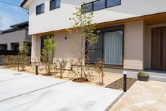 平屋と２階建てのいいとこどり。大らかに暮らせるテラス付きの家。