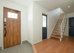 ゆったりした広さが迎える玄関ホール