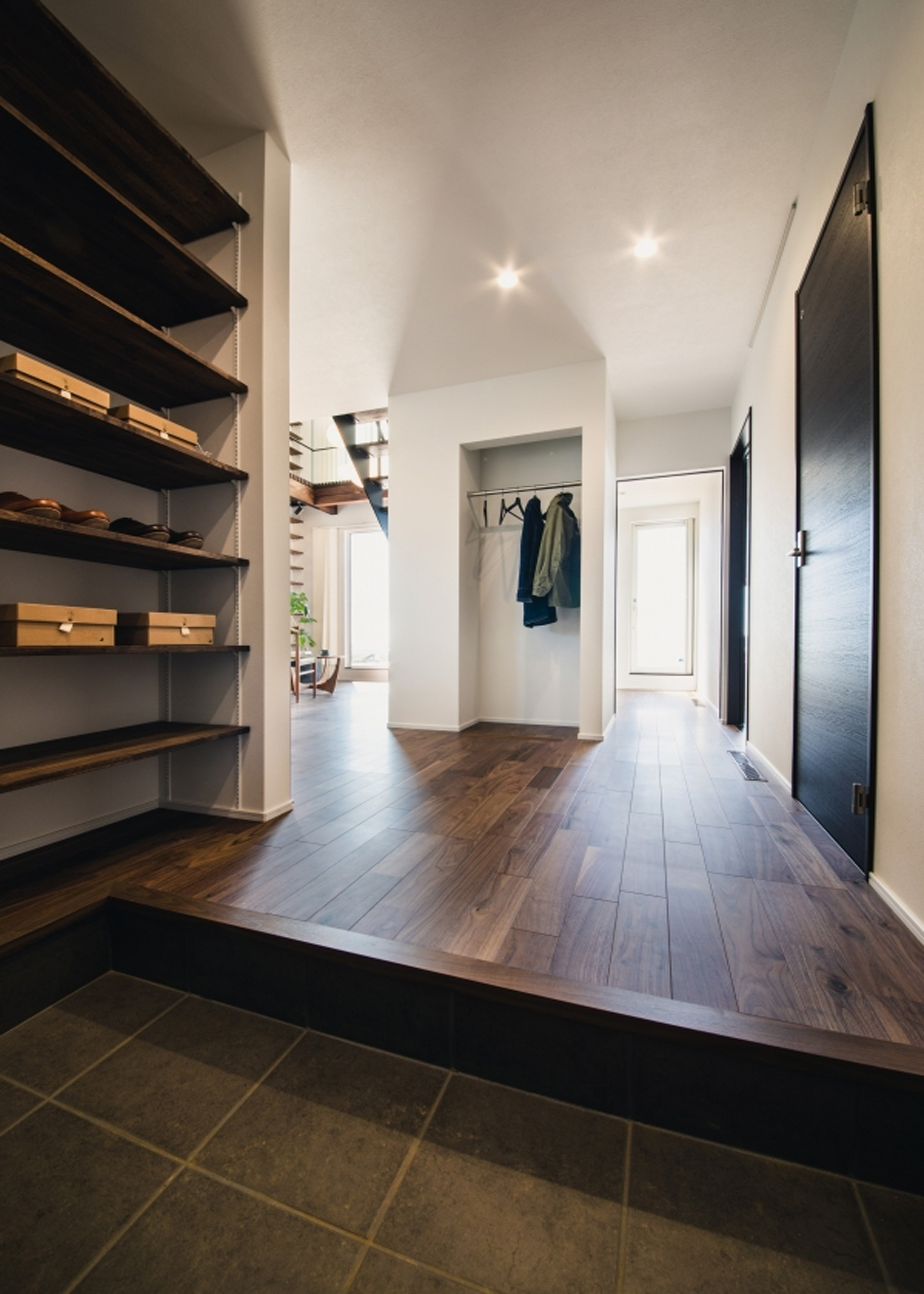 小幡建設【デザイン住宅、収納力、趣味】玄関