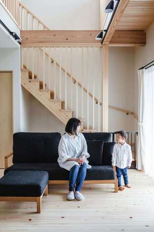 真っ白いシャツが似合う家と家族で、ずっと