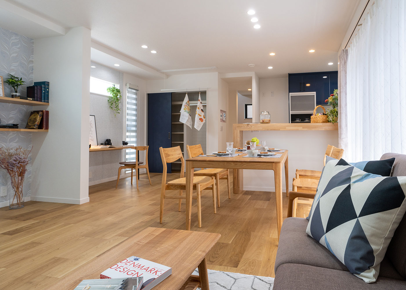 寺田工務店【収納力、狭小住宅、省エネ】日当たり抜群なLDK