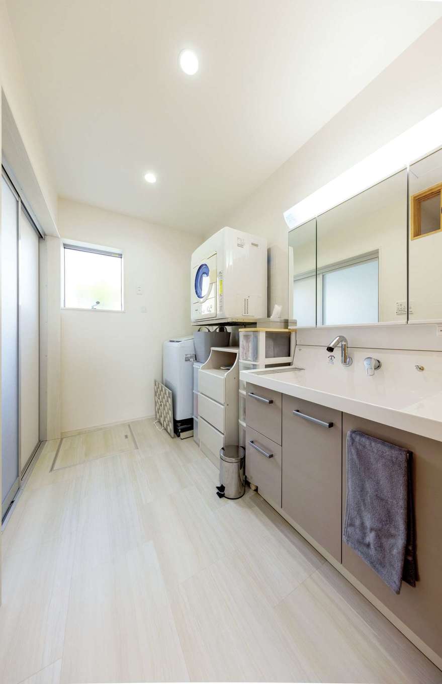 内田建設｜サニタリーも明るく使いやすくなった