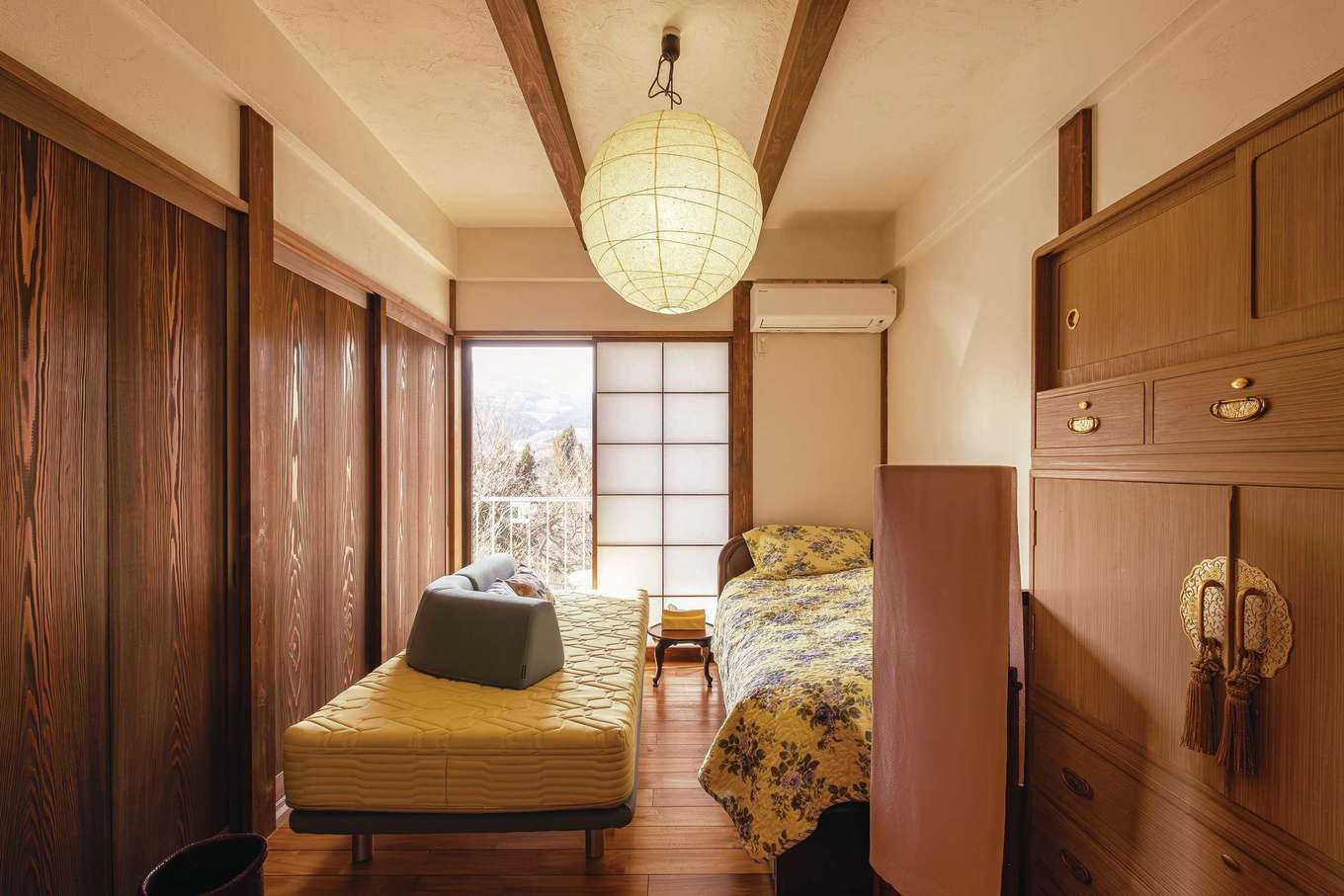藤田工務店【自然素材、間取り、インテリア】和モダンの空間がおもてなしする、家族や友人が泊まる際のゲストルーム