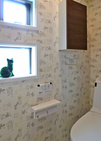 ミッキー・ミニーの柄で可愛いトイレになった