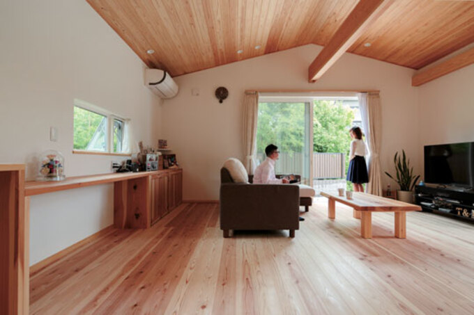 ここちよい暮らしを包み込む 自然素材の和モダン住宅