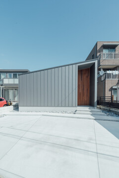 シンプルモダンな平屋で叶える洗練された暮らし