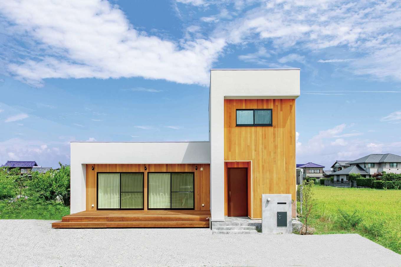 ARRCH アーチ【デザイン住宅、収納力、間取り】2階は子ども部屋を2室のみにして、平屋ライクな暮らしを希望した夫妻。1階と2階の面積に差があったが、建築士のデザイン力によりグッドバランスなフォルムが実現