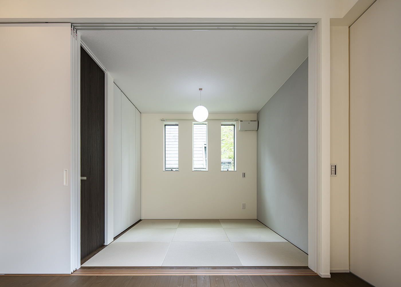 Dairyu Home（シンプルノート御殿場・小山・裾野）【輸入住宅、自然素材、夫婦で暮らす】リビング奥の和室