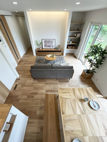 無垢床が気持ちいいリビングダイニング