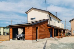 住むほどに味わいが深まるガレージ＆薪ストーブのある家