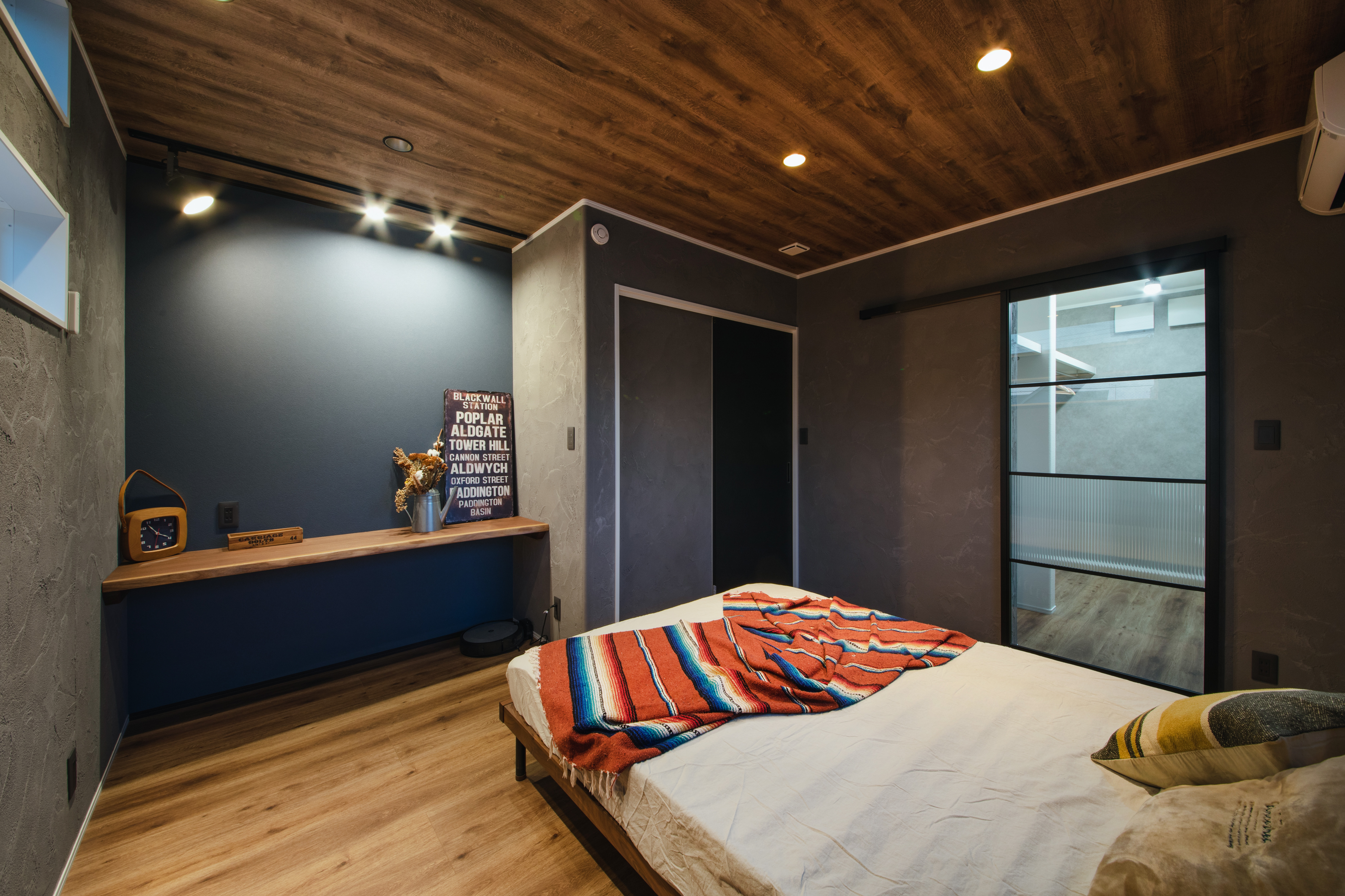 必要な明るさの確認が出来ます