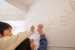 家族の手形を記念に
