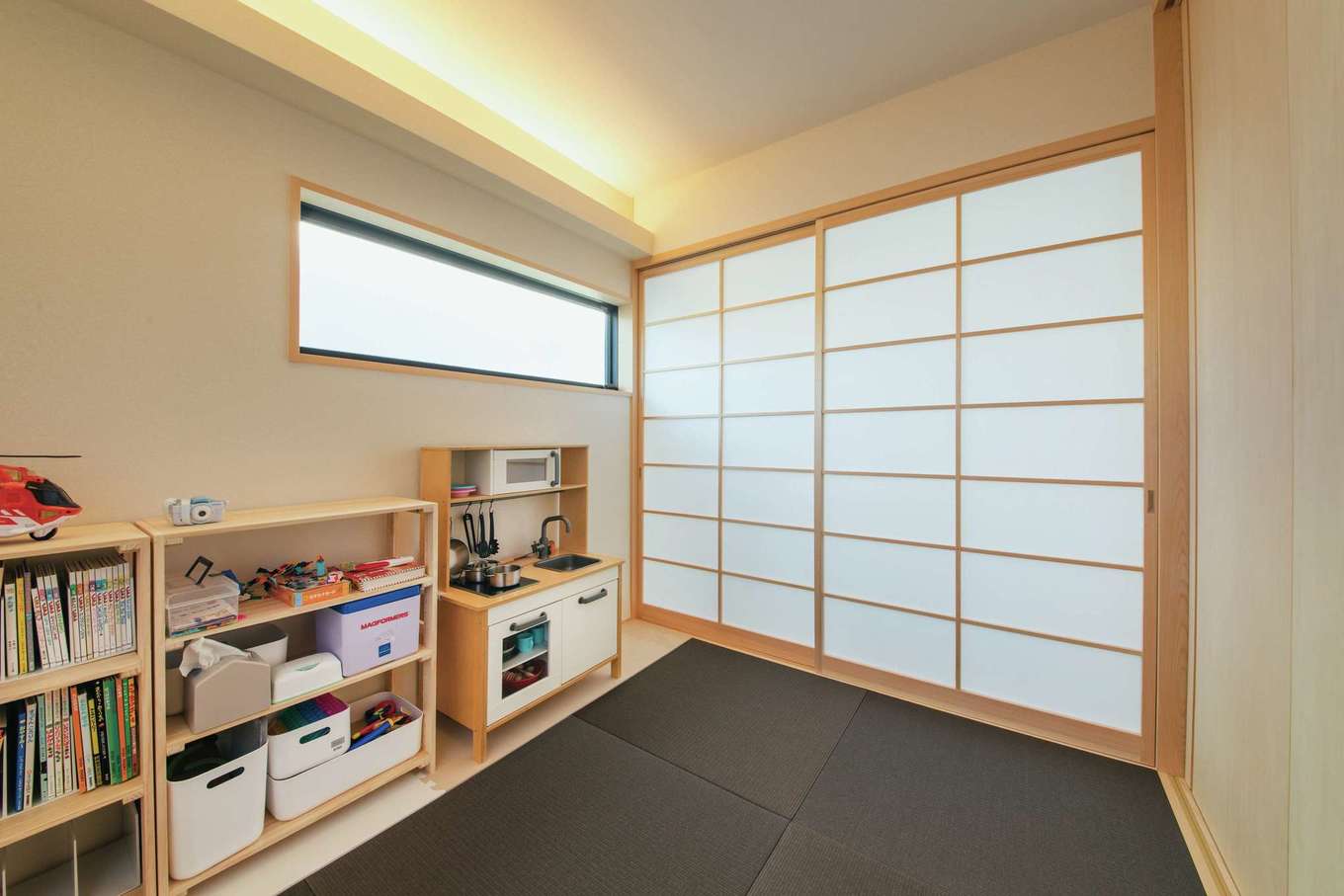 内田建設【デザイン住宅、子育て、間取り】両親が泊まりに来たときも使用できる和室
