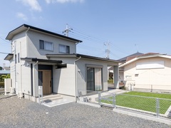 シームレスな外観と開放感をもたらす家