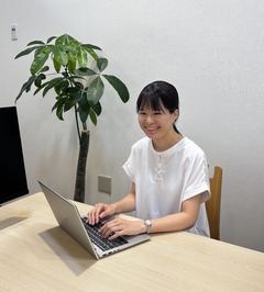 店舗詳細_アドバイザーの写真