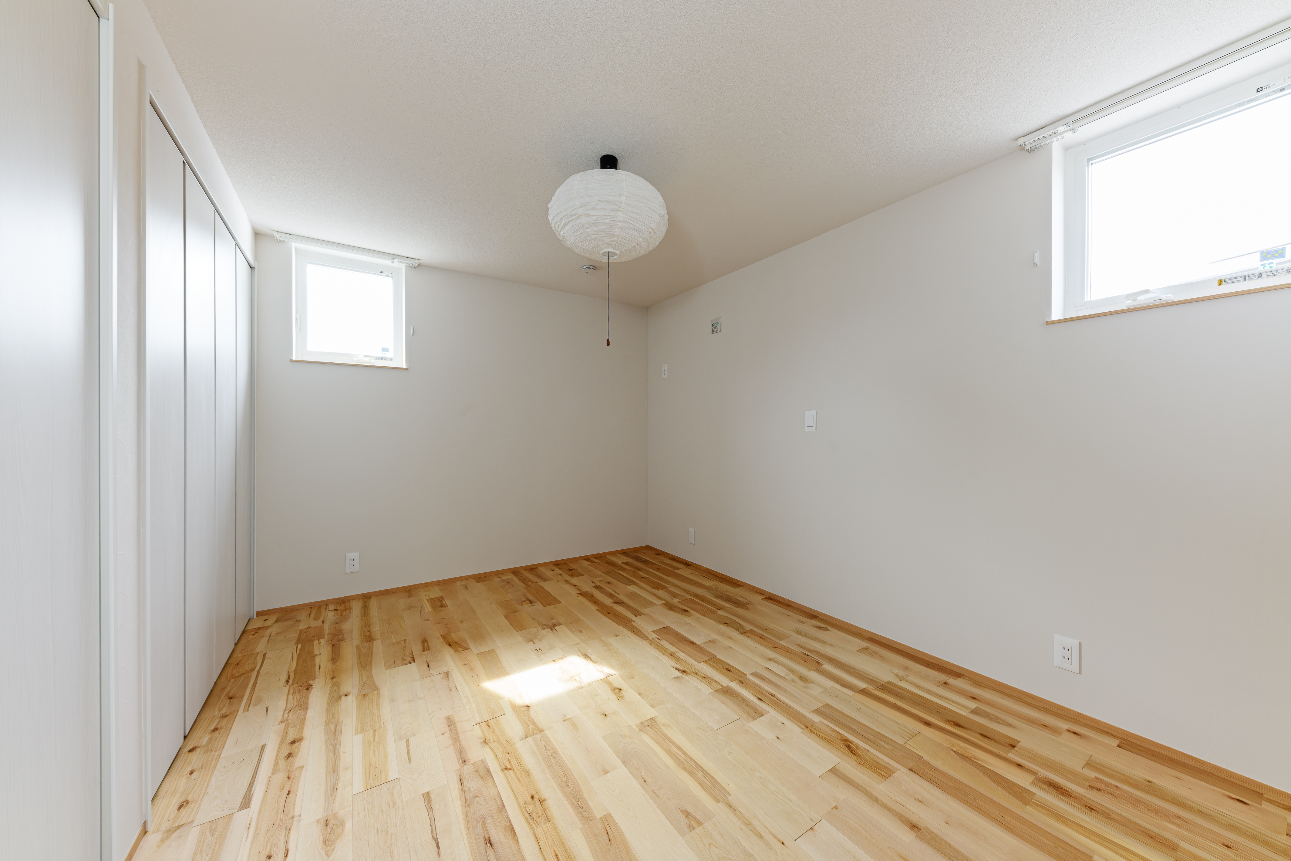 エムズアソシエイツ｜LDKから一番離れた位置で、同フロアでありながら互いを気にせずくつろげます。