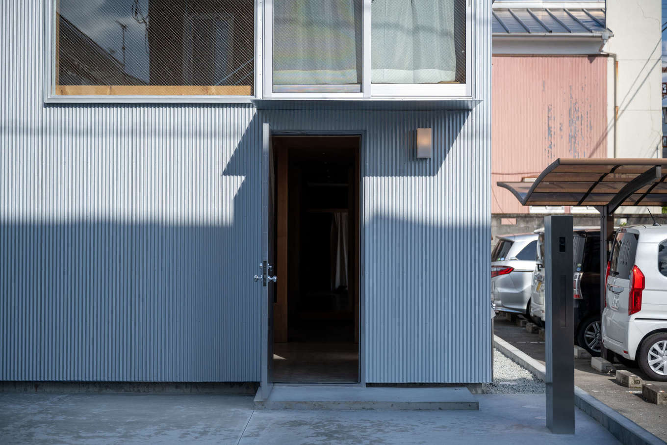 建杜 KENT（大栄工業）【デザイン住宅、狭小住宅、建築家】玄関