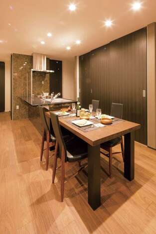 見せない収納がDKの雰囲気づくりにひと役