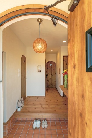 素敵な照明は系列のインテリアショップ『ラ シュエット フジ』で