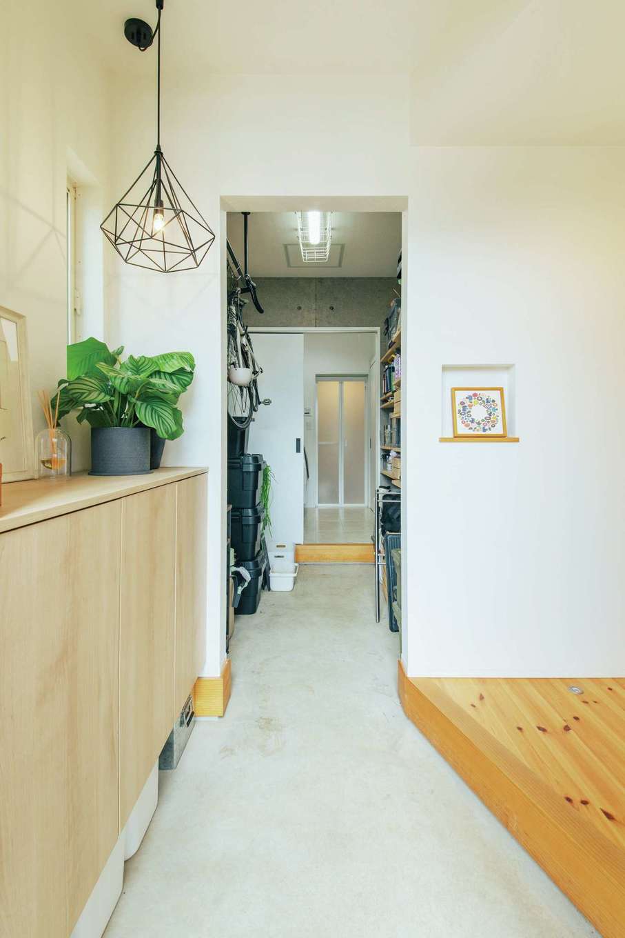 SEVEN HOUSE/セブンハウス【子育て、収納力、間取り】玄関、土間収納、シューズクローゼット、ランドリー兼脱衣室、浴室へと行き止まりなしでつながる「泥んこバイバイ動線」。子どもたちの自主性が身につき、リビングが汚れる心配もなくなった