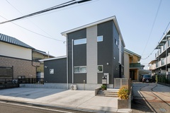 程よい距離感で暮らしやすい二世帯住宅。ポイントは和室の位置にアリ