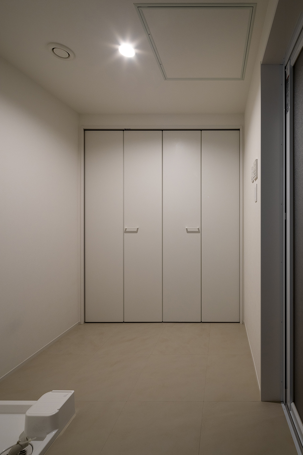 ETERNITY（エタニティ)　SIMPLE NOTE 浜松東【デザイン住宅、省エネ、インテリア】水回り周辺には大容量の収納を用意
