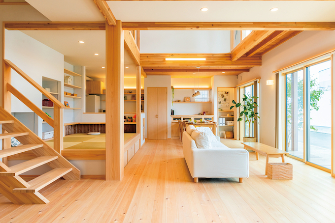 家族が自然にひとつになる！ 土間から2階までつながるLDK