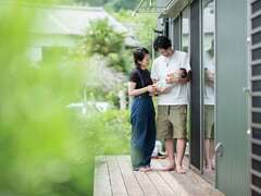 デッキはBBQに活躍。最近のブームは燻製づくり