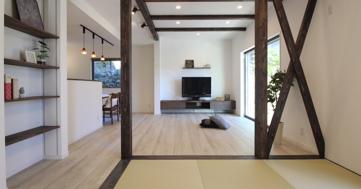 アート164　「宇宙空間HX2(ダークブラウン」　インテリアコーディネート ブラウンに黒を効かせた一人暮らしの14畳リビングコーディネート