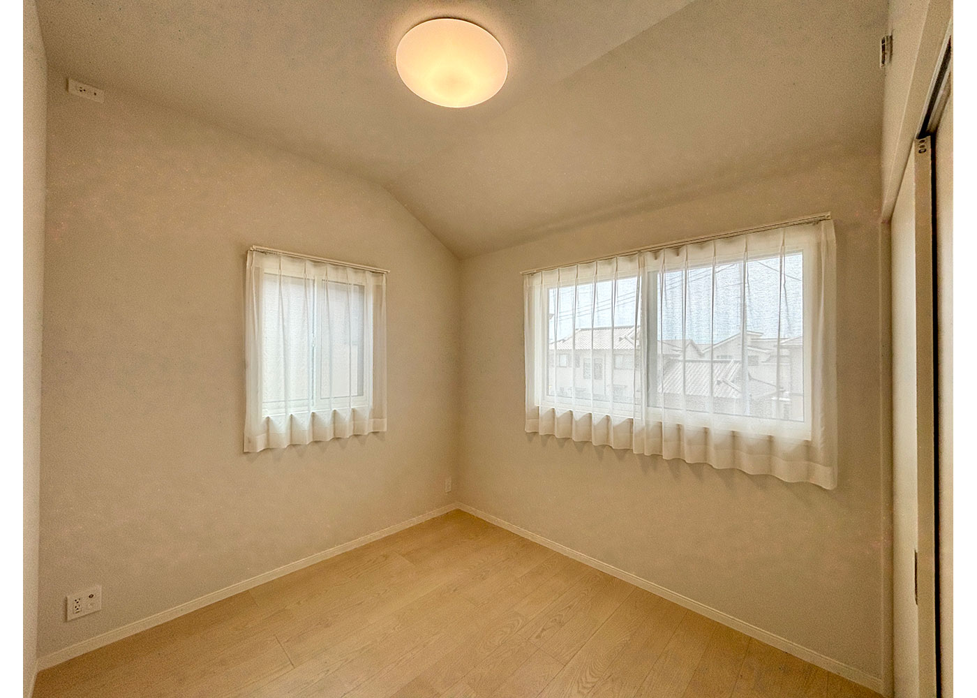 ミサワホーム静岡【デザイン住宅、収納力、間取り】子ども部屋は2面採光で明るい