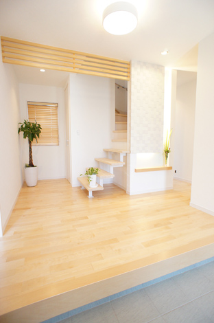 小野田産業～designers house project～【デザイン住宅、収納力、スキップフロア】タイルと間接照明でコーディネートした落ち着き空間でお客様をおもてなし