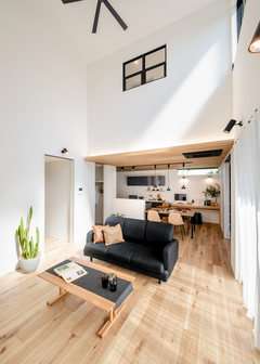 回遊性のある間取りを実現した、建築デザイナーと作る家
