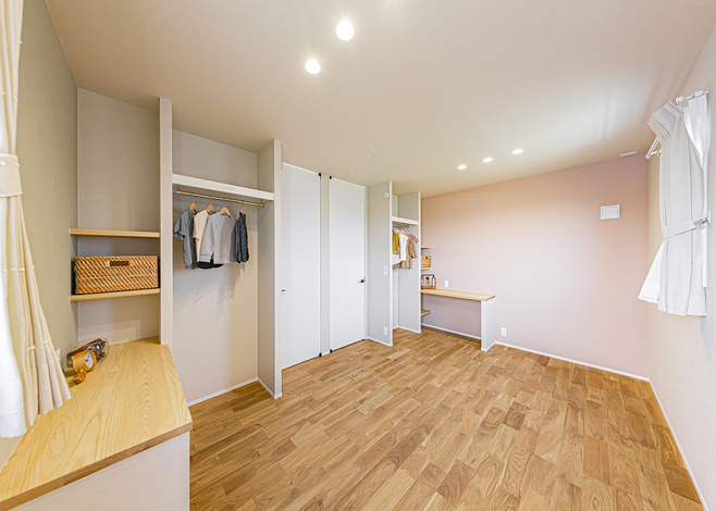 将来仕切って使える2階の子ども部屋