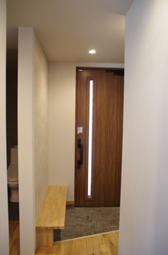 広々とした玄関