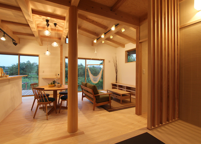 リビングダイニング