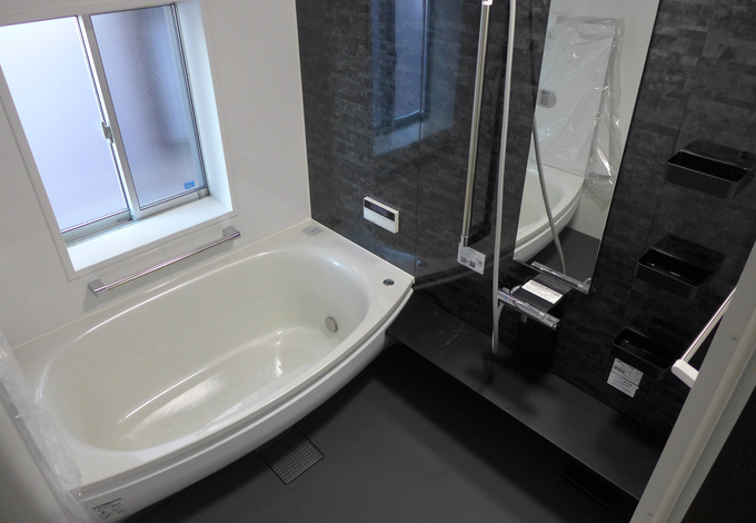 1.25坪タイプのお風呂は子供さん達と一緒に浸かっても広々！ご主人が絶対に譲れないとこだわった空間