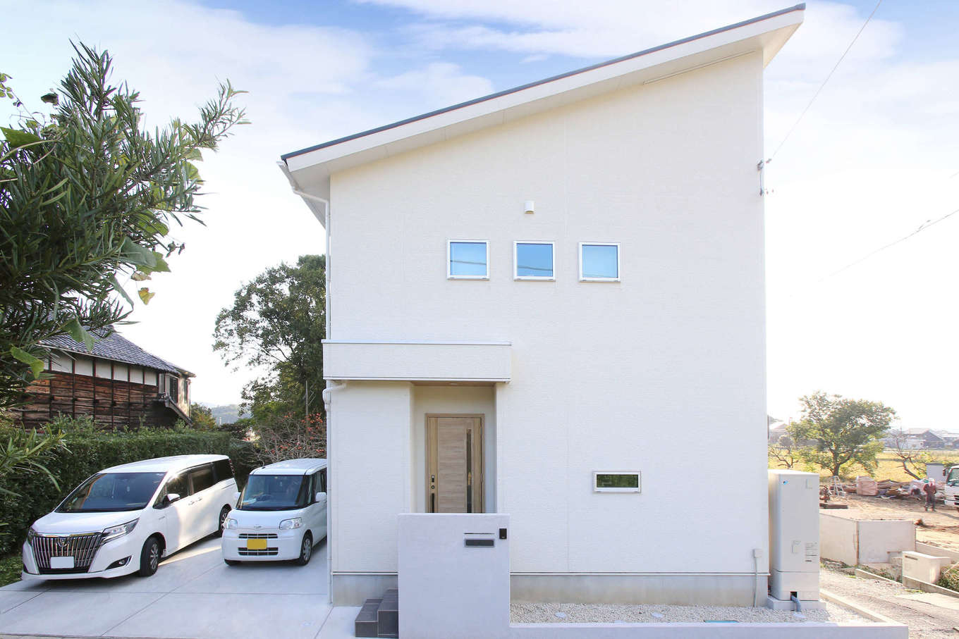 片桐建設【デザイン住宅、収納力、間取り】大胆な片流れの屋根に太陽光発電を搭載したO邸。48坪という限られた面積土地を最大限に使い、ゆったりと暮らせる住まいを実現した