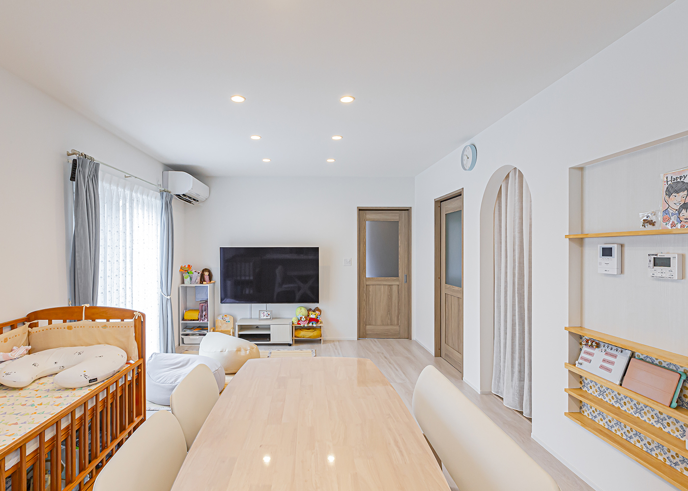 cozy house（小塚建設）【子育て、間取り、インテリア】キッチンからすっきりと見渡せるリビング