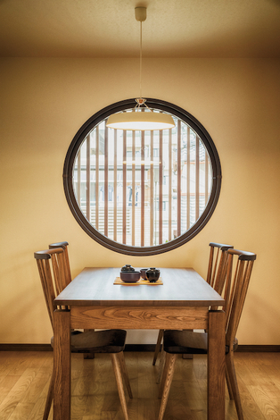 落ち着いた佇まいを作り出すのは、和の美意識にかなう本物志向。随所に癒しと和みの要素がちりばめられている