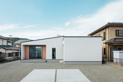 TOZAKI HOME 戸﨑建設