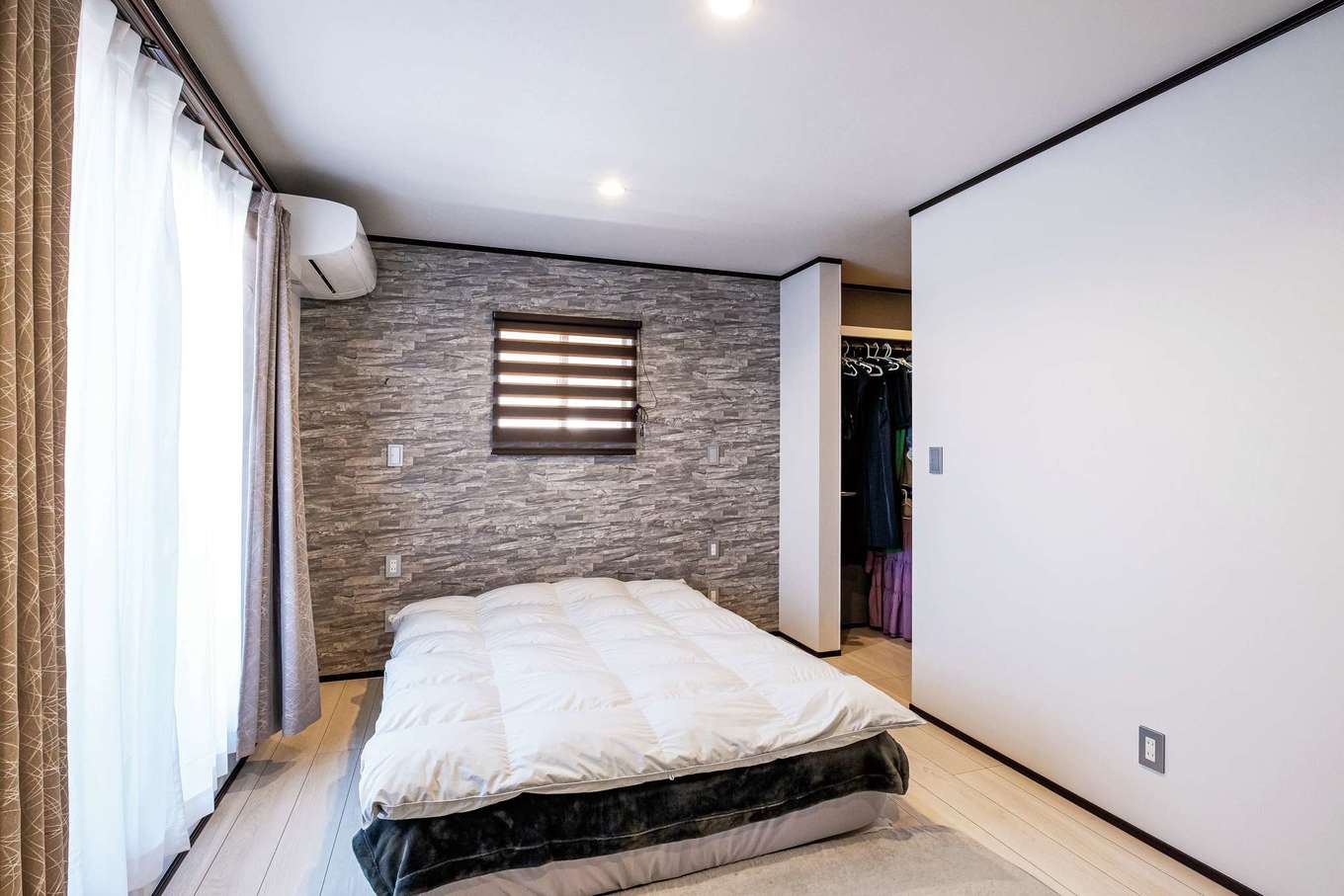 旭建設【子育て、収納力、間取り】寝室はアクセントウォールがポイント