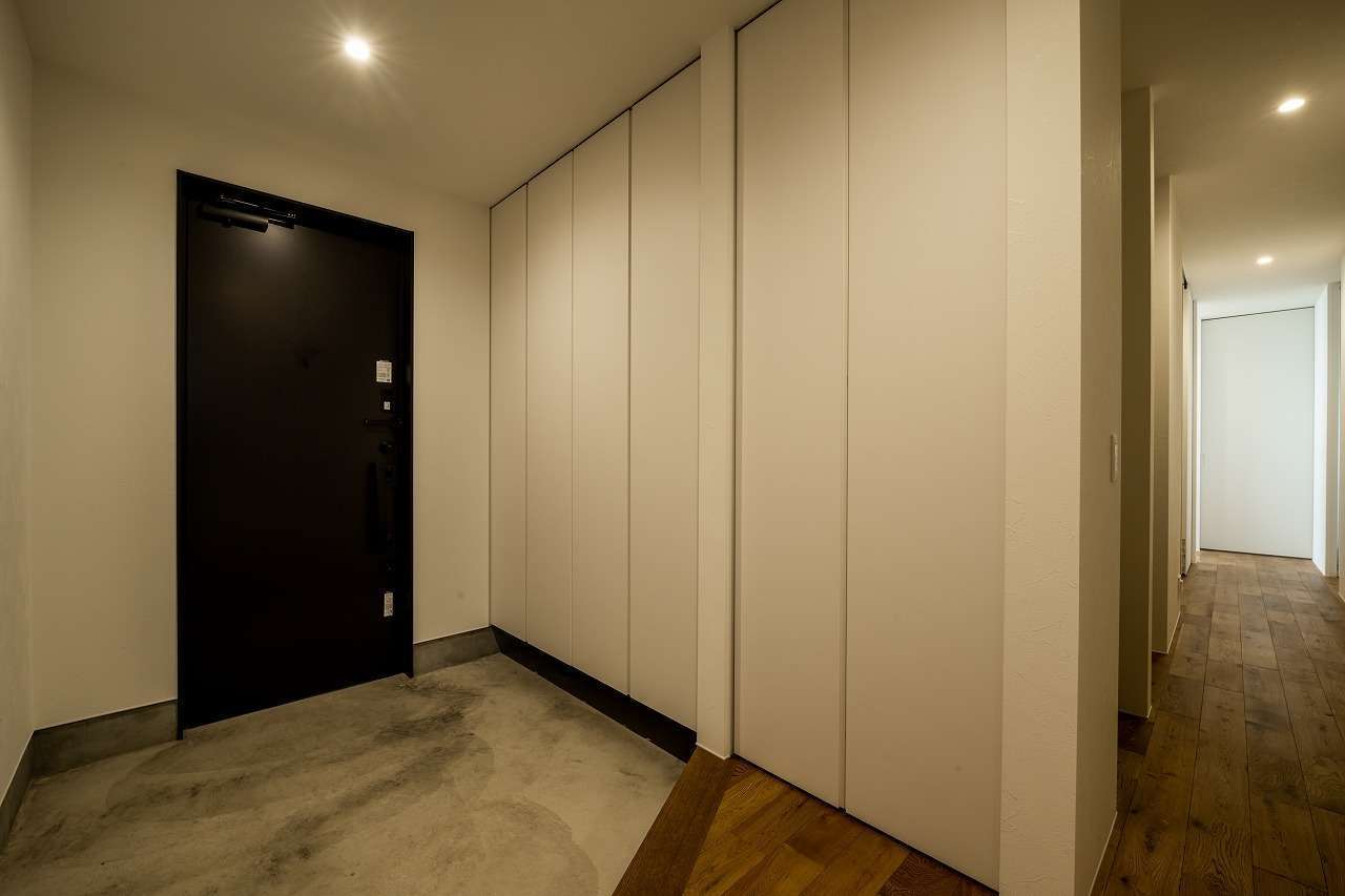 アーキテックス【デザイン住宅、省エネ、平屋】土間収納付きの玄関