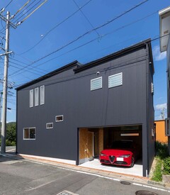 夫婦二人or小家族が楽しく暮らせるお洒落なガレージハウス