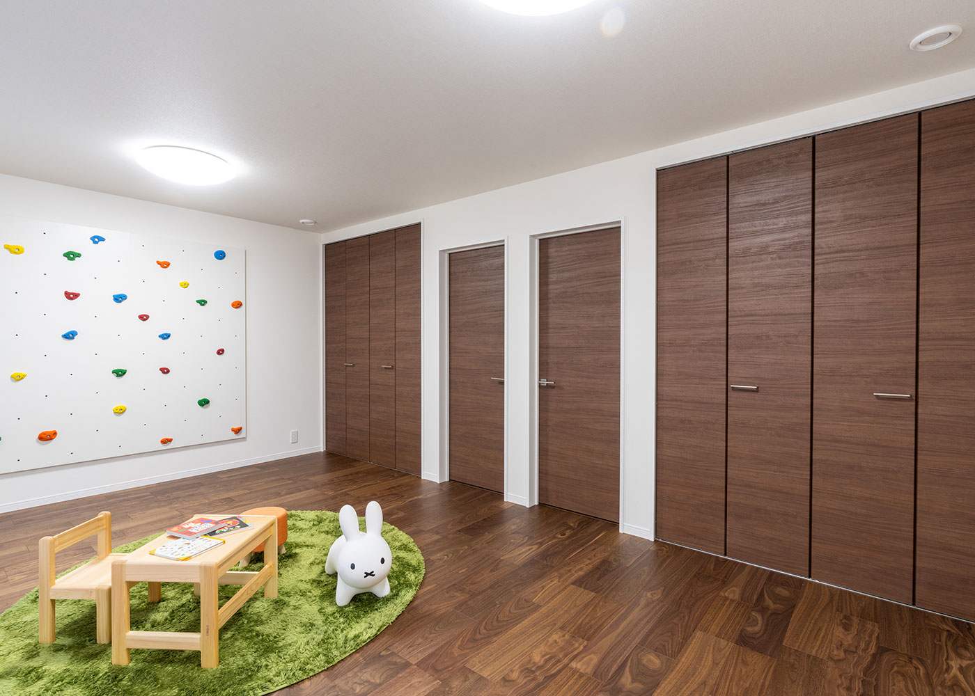 寺田工務店【趣味、省エネ】ボルダリングもできる子供部屋