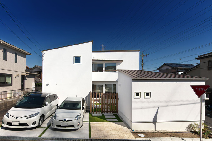 岡谷サービス＆ホームズ
