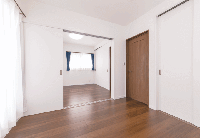 子ども部屋は2間を引き戸で仕切った。長女の一人暮らしを機に、再び続きの間として使用している