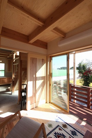 Ｓさんのお母さまの部屋。リビングだけでなく、土間にも直結しているため、足腰が弱ってしまったお母さまも愛犬・愛猫といつでも触れ合うことができる